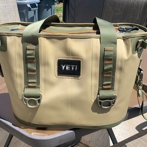 Yeti Hopper— holds 20 cans